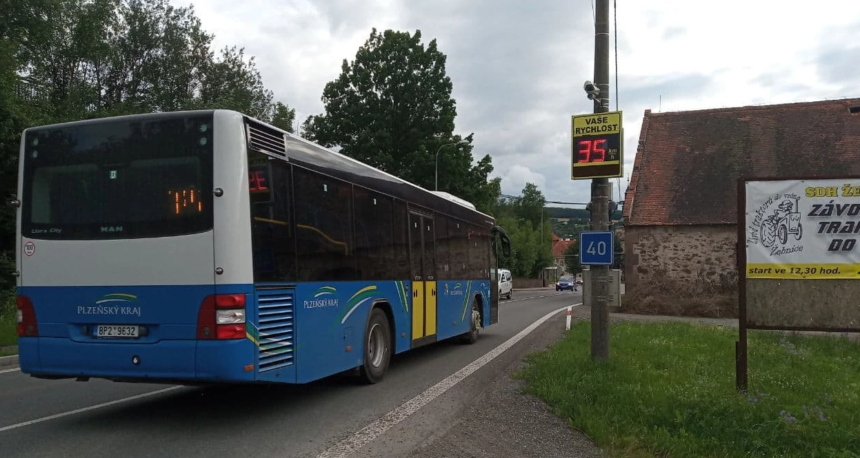 Kamera v Plasích zapojená do systému sběru informací o dopravě v Plzeňském kraji (foto: Josef Škop)